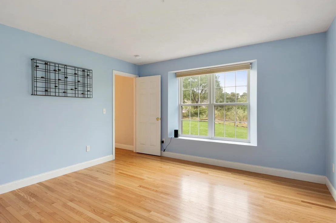 Photo of 2 Adams Cir (Devens)