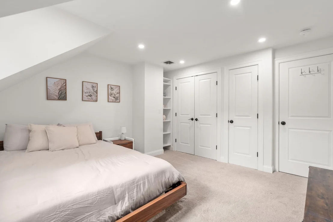 Photo of 3 Broads Ave