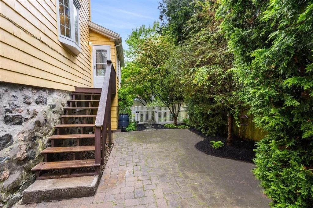 Photo of 8 Warren Road