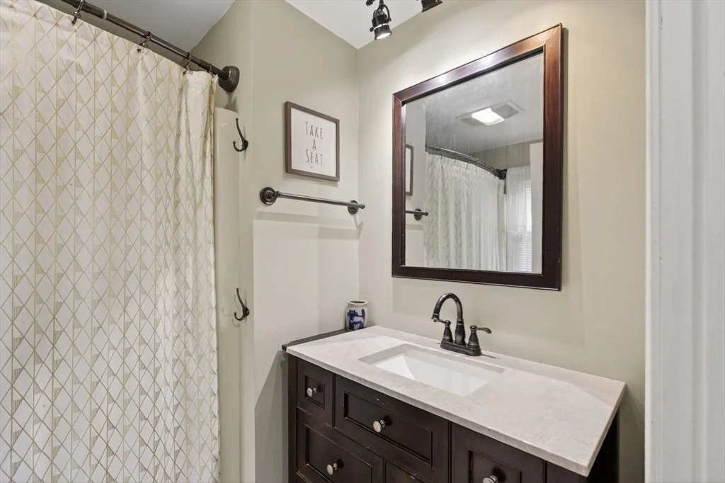 Photo of 48 Westview Rd