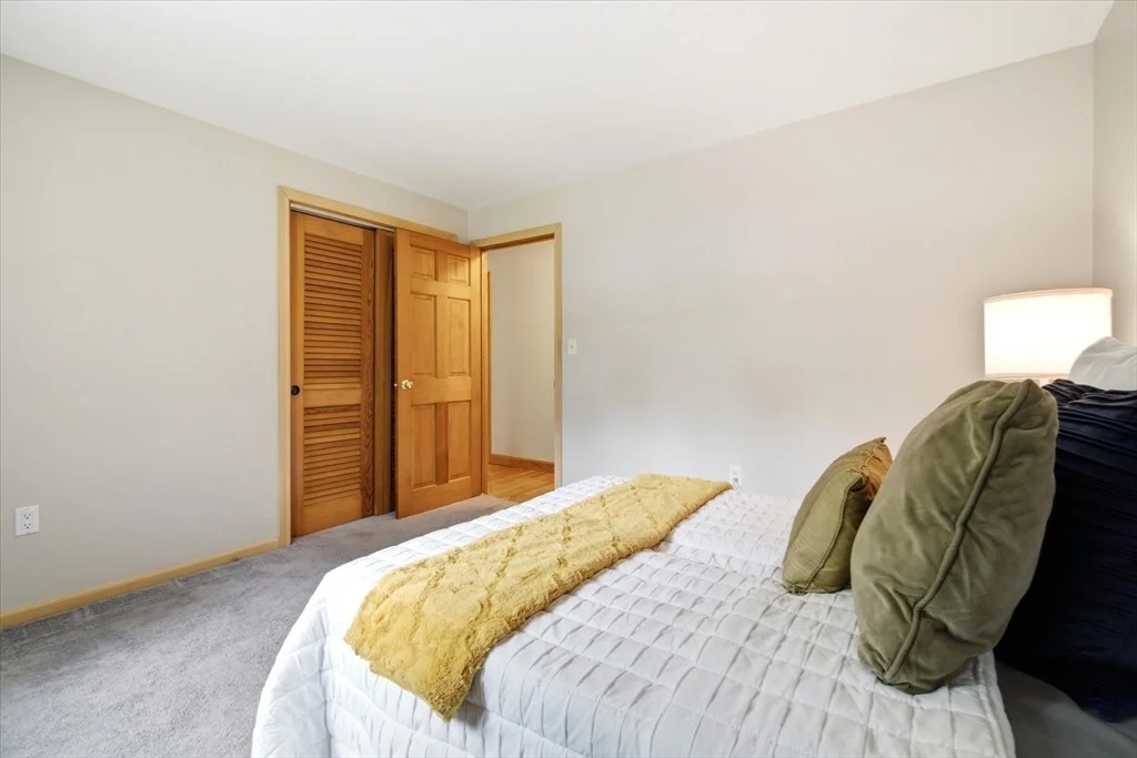 Photo of 18 Stone Dr