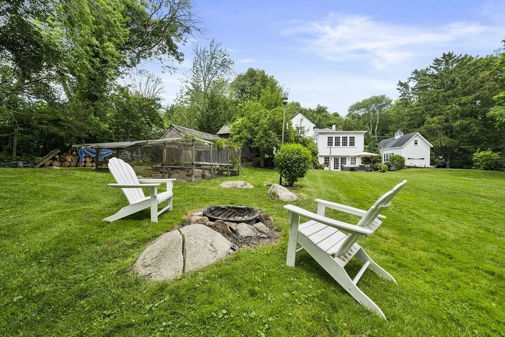 Photo of 807 Summer St