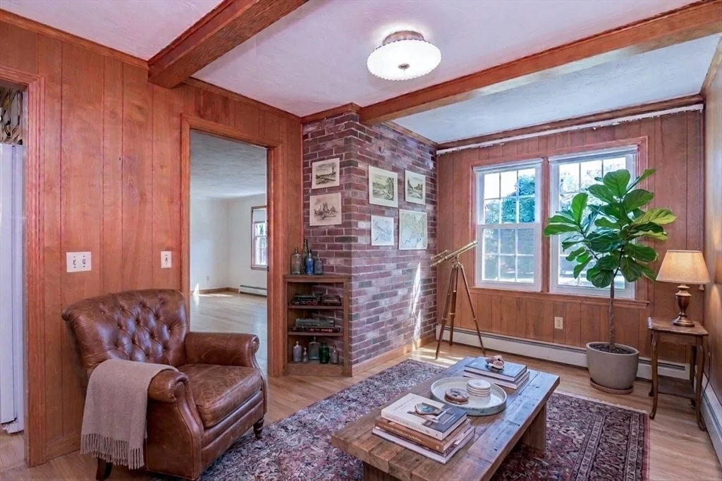 Photo of 208 Rolling Ridge Rd