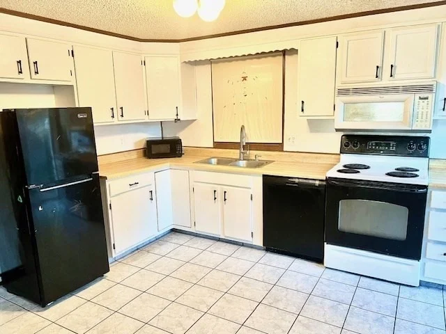 Photo of 114 Henshaw St.