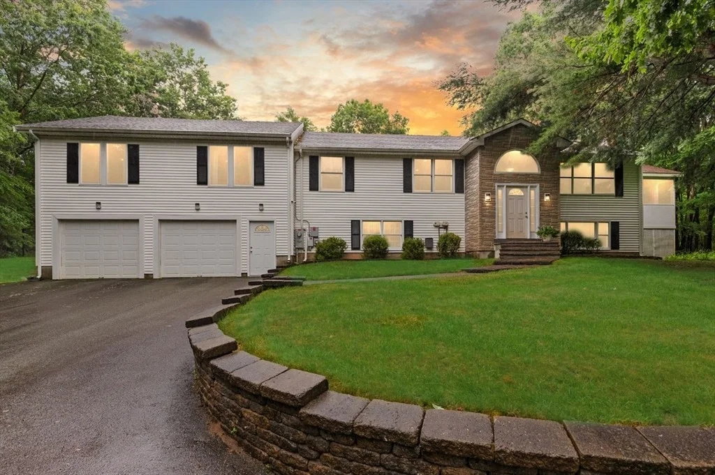 Photo of 1 Savel Ln