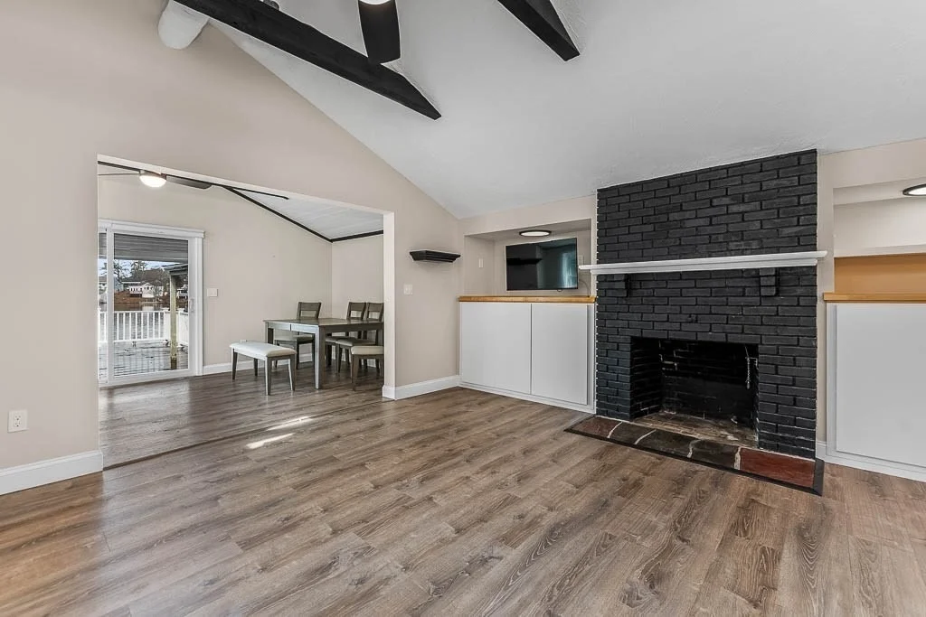 Photo of 28 Lakeview