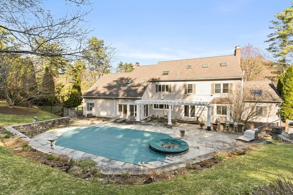Photo of 20 Burr Dr