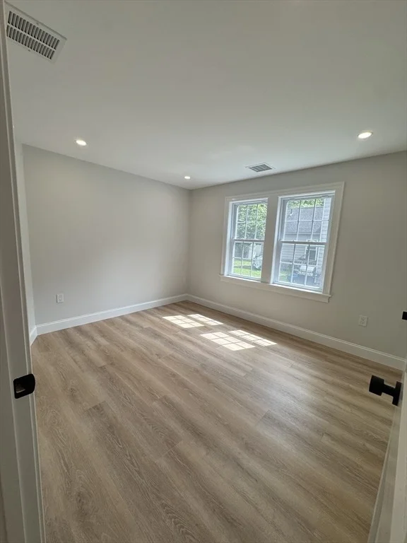 Photo of 158 Fairview Ave