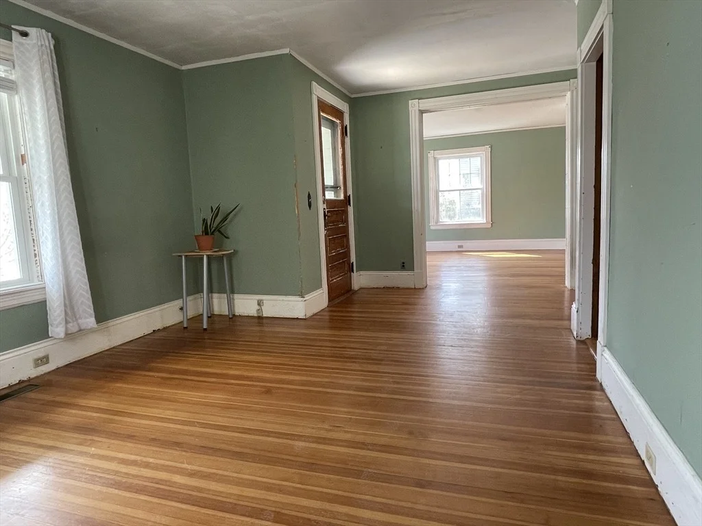 Photo of 16 Barnard Rd