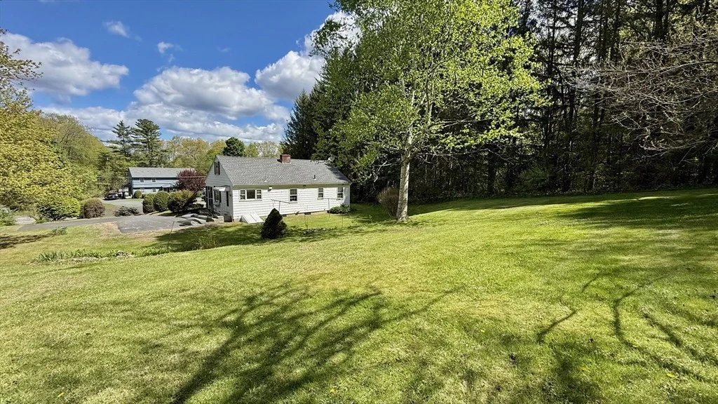 Photo of 81 Clinton Rd