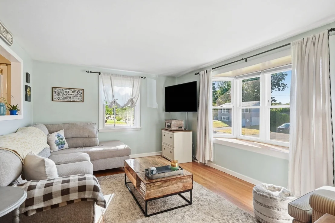 Photo of 21 Circuit Ave