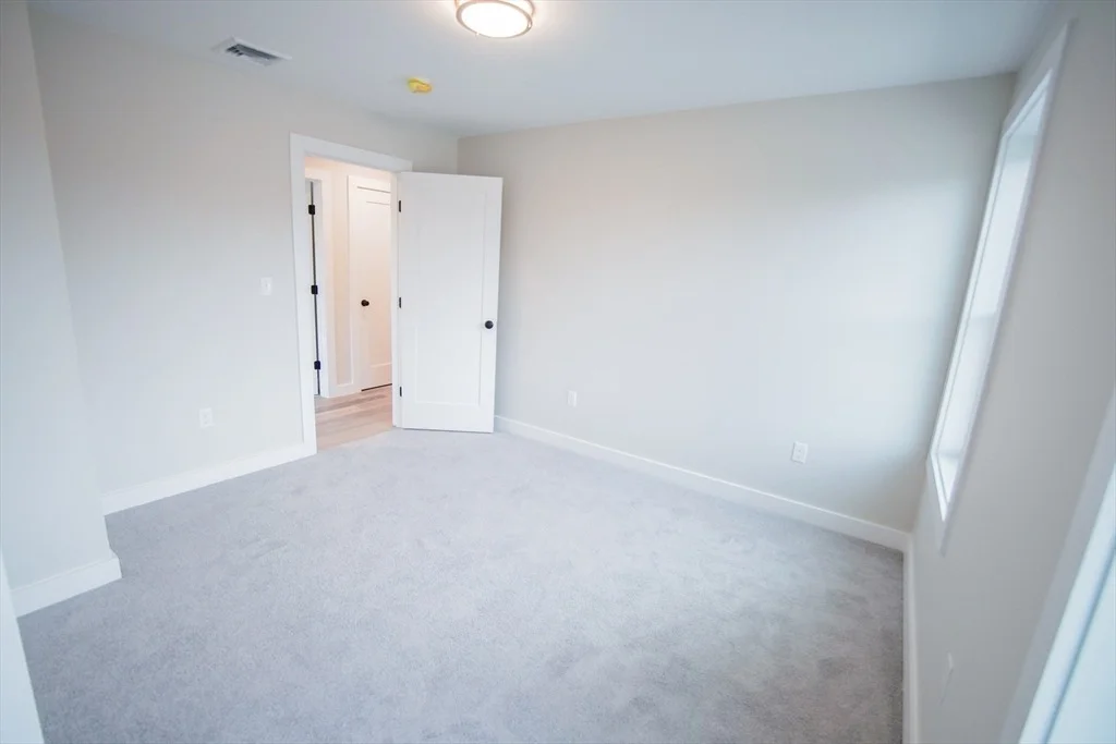 Photo of 32 Paul Rd