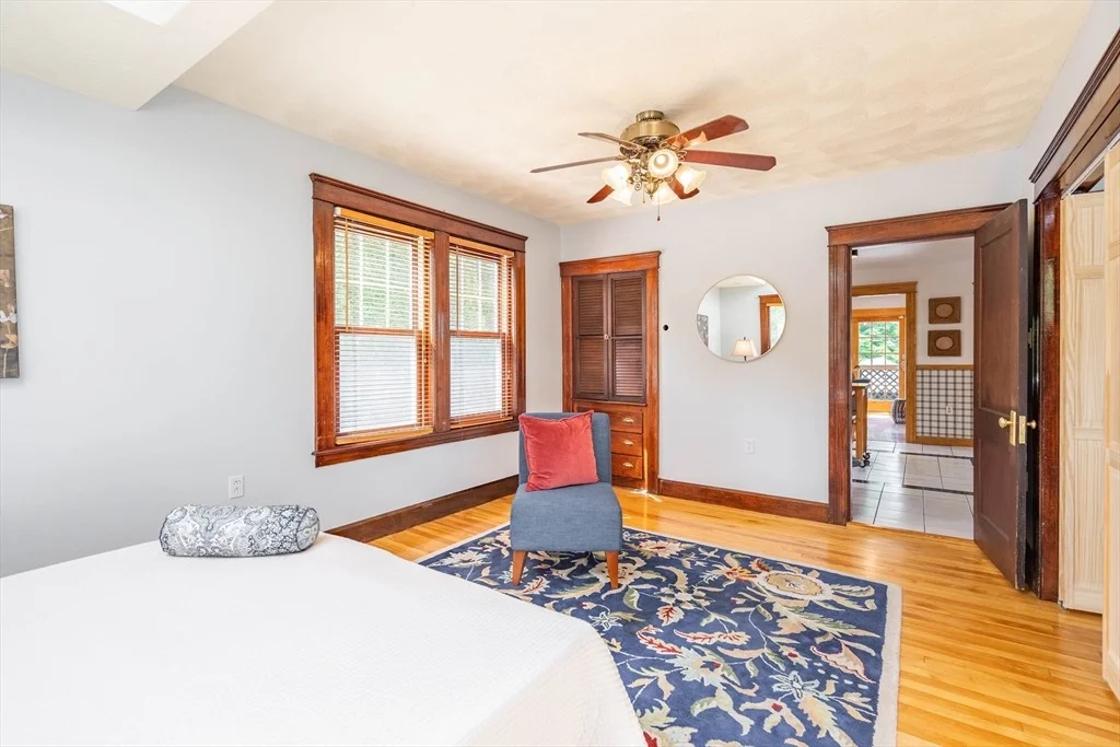 Photo of 204 Massasoit Rd