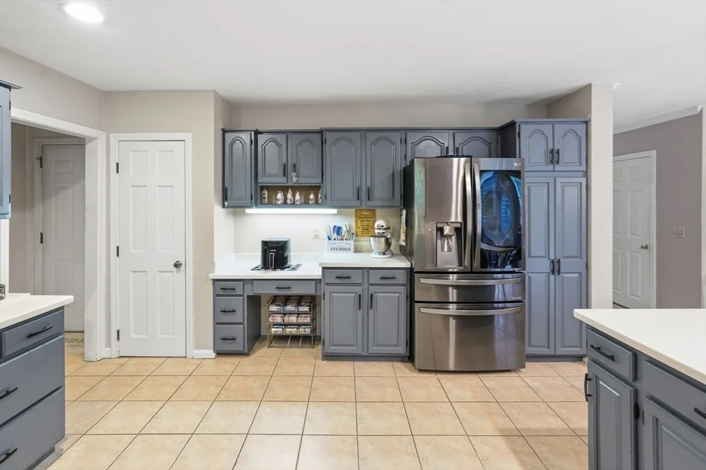 Photo of 23 Brooks Xing