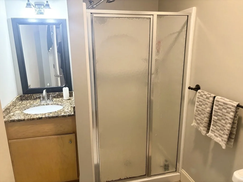 Photo of 9 Ray Ave