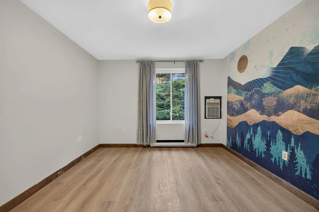 Photo of Unit 105 at 61 Wright