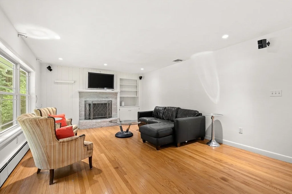 Photo of 159 High Plain Rd
