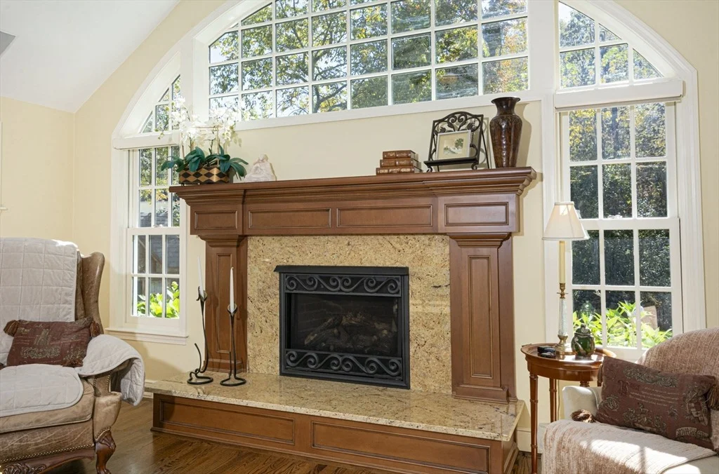 Photo of 93 Winfield Rd