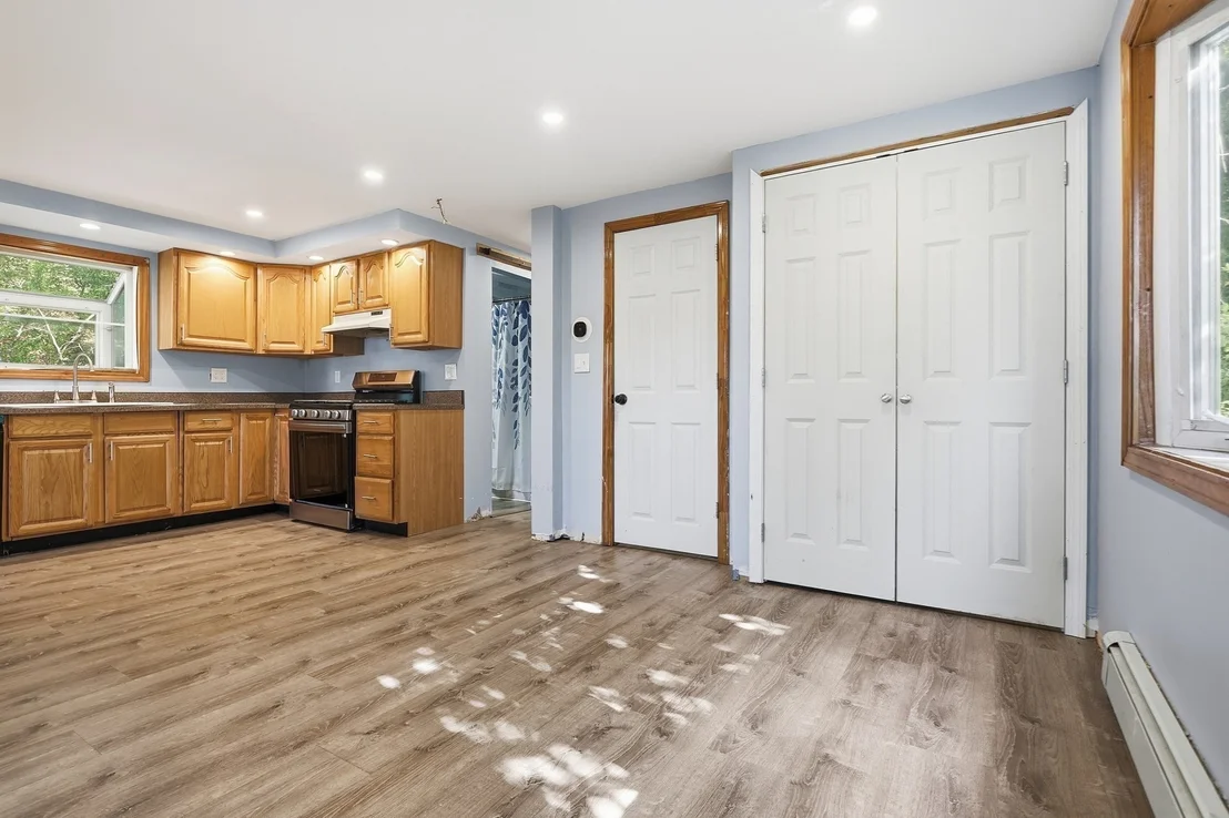 Photo of 141 Long Pond Dr