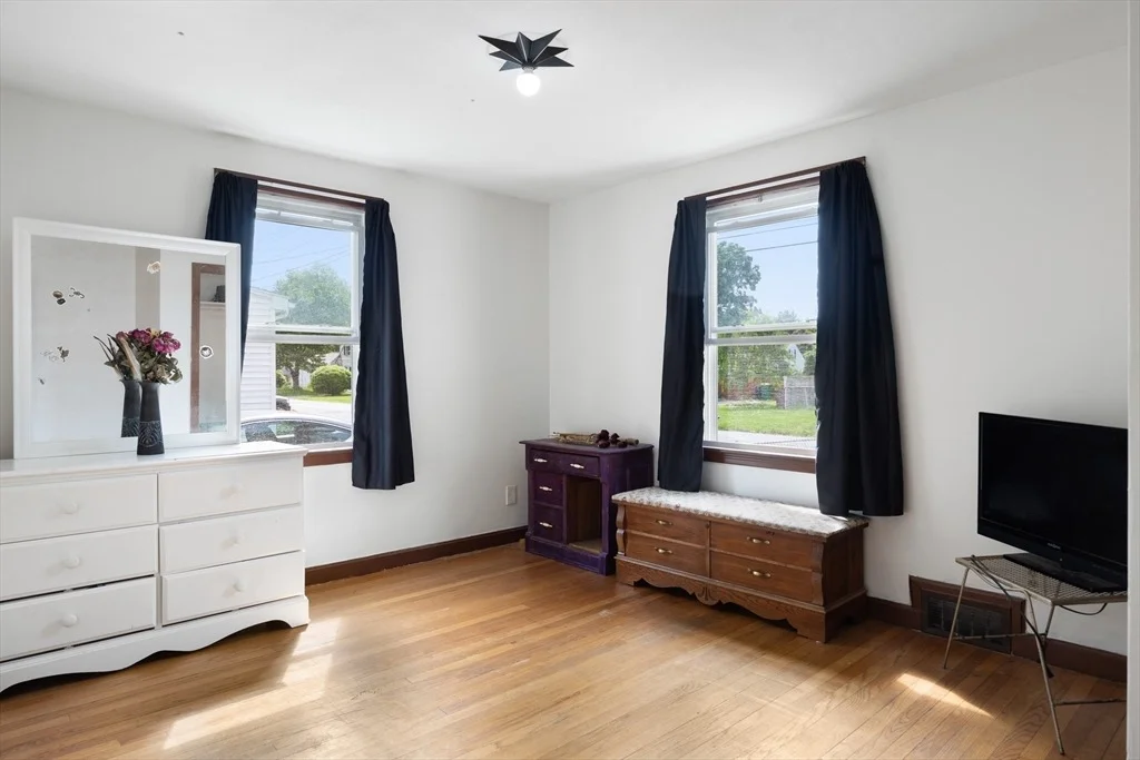 Photo of 118 Edgewood Ave