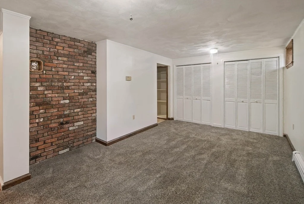 Photo of 42 Riverside Dr.