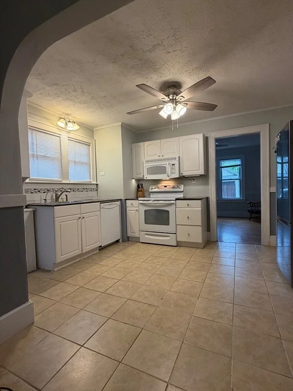 Photo of 16 Fenimore Blvd