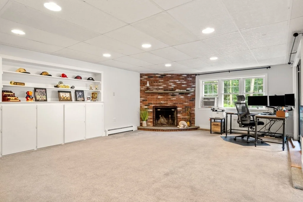 Photo of 359 Holly Rd