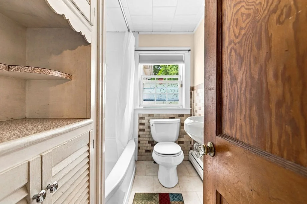 Photo of 56 Hacker St