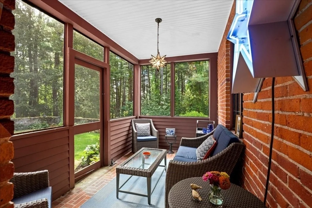 Photo of 40 Westwood Dr