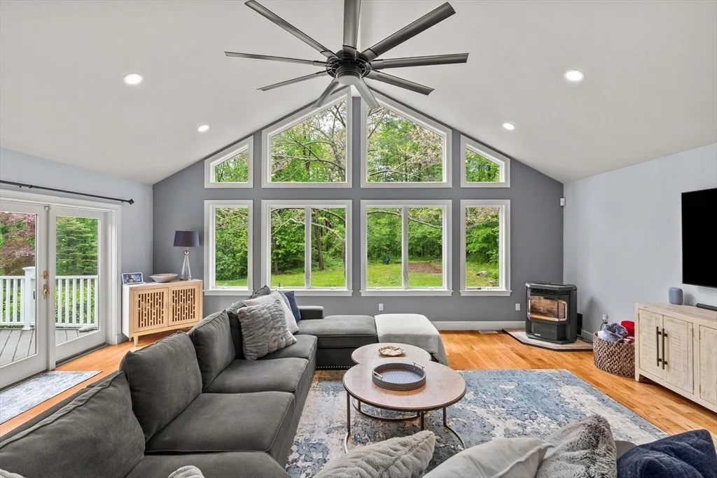 Photo of 139 Hidden Rd