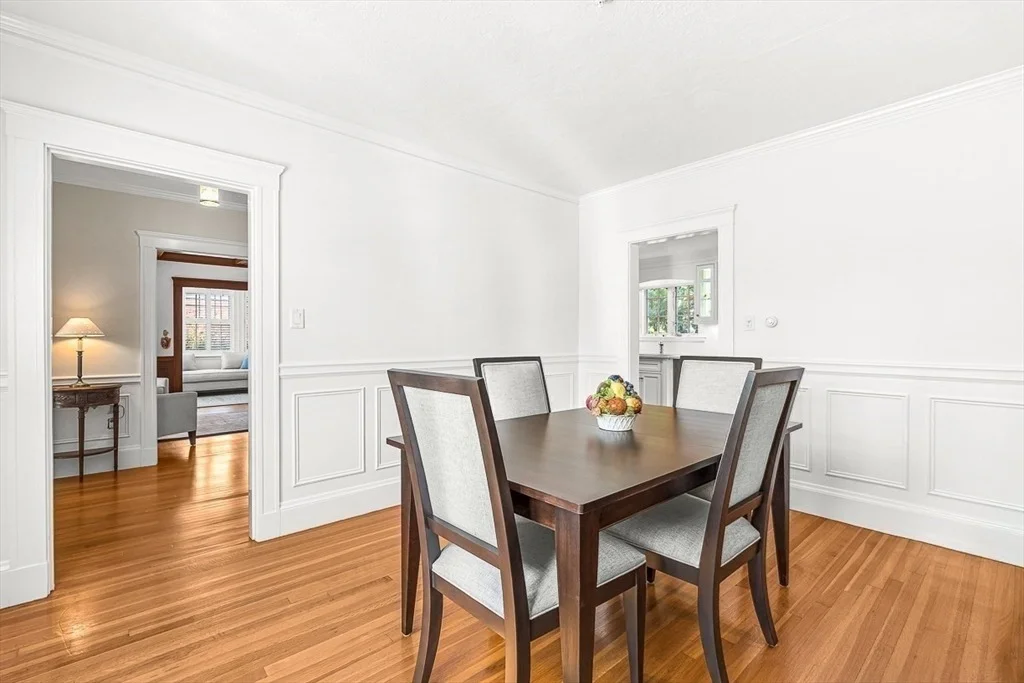 Photo of 331 Lawrence Road