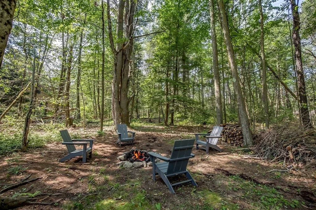 Photo of 265 Fox Den Rd
