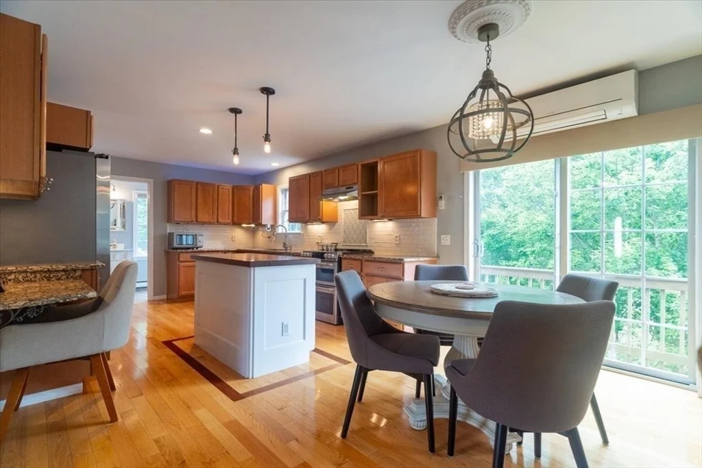 Photo of 82 Hammersmith Dr.