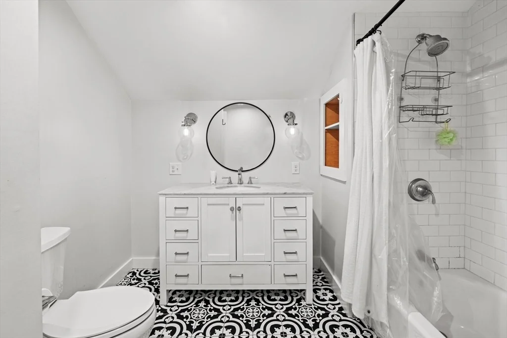 Photo of 35 Maple Street