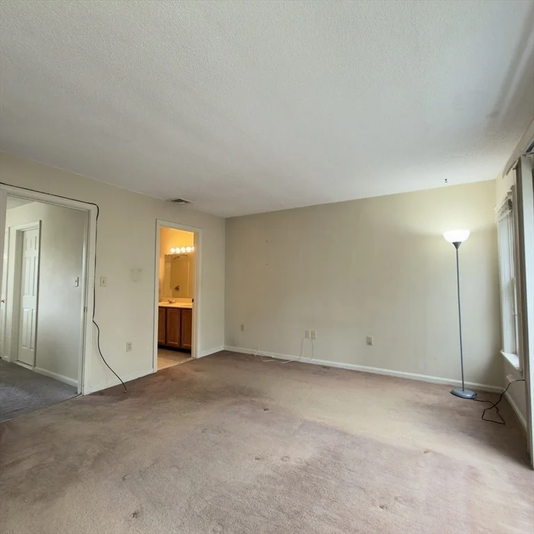 Photo of Unit 48 at 48 Castlegate Dr