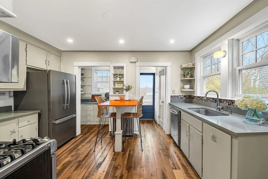 Photo of 29 Thaxter Rd