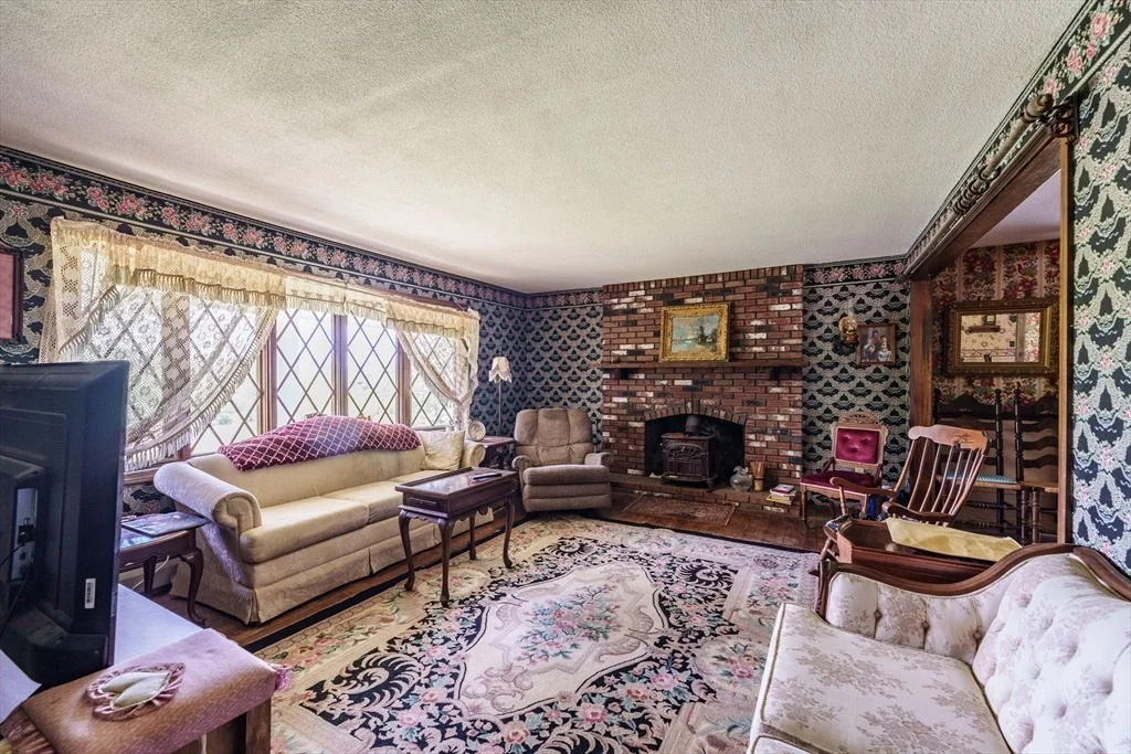 Photo of 189 Scantic Rd.