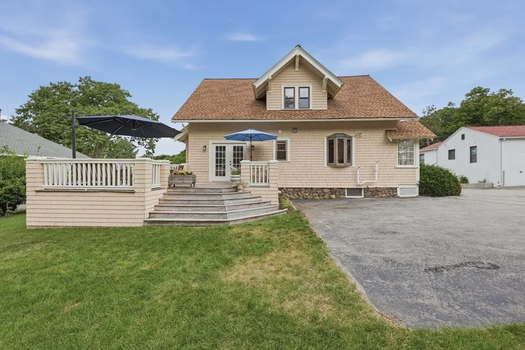 Photo of 219 Maple Avenue