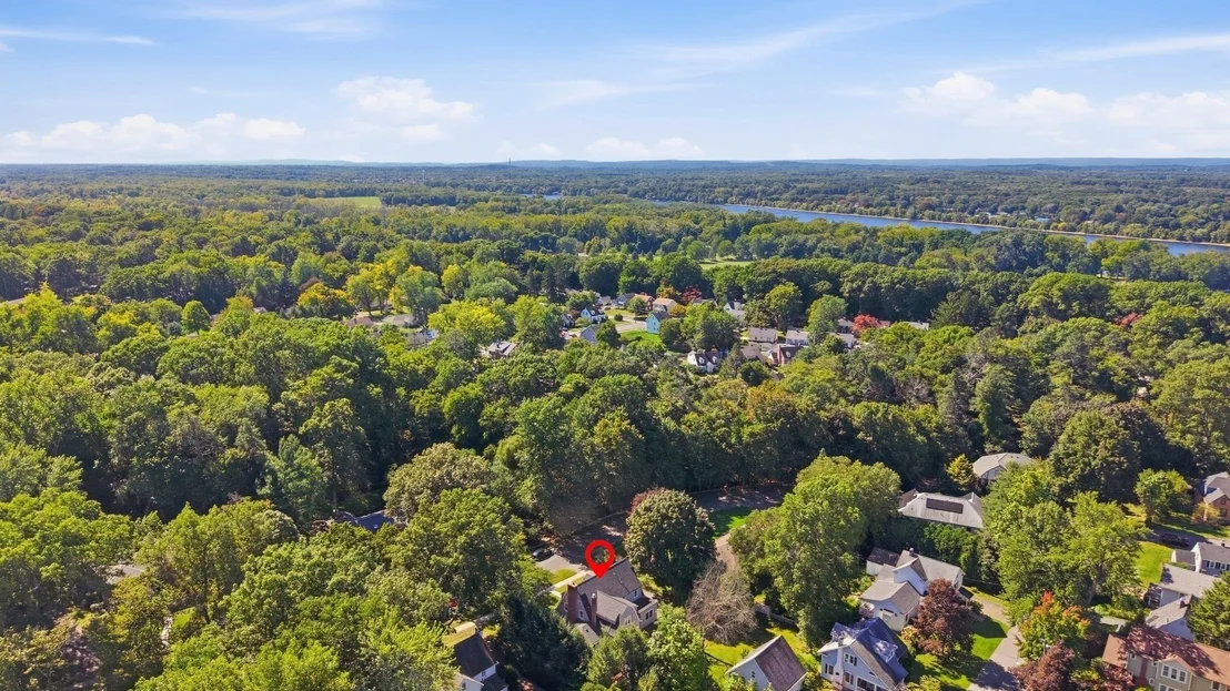 Photo of 128 Meadowbrook Rd