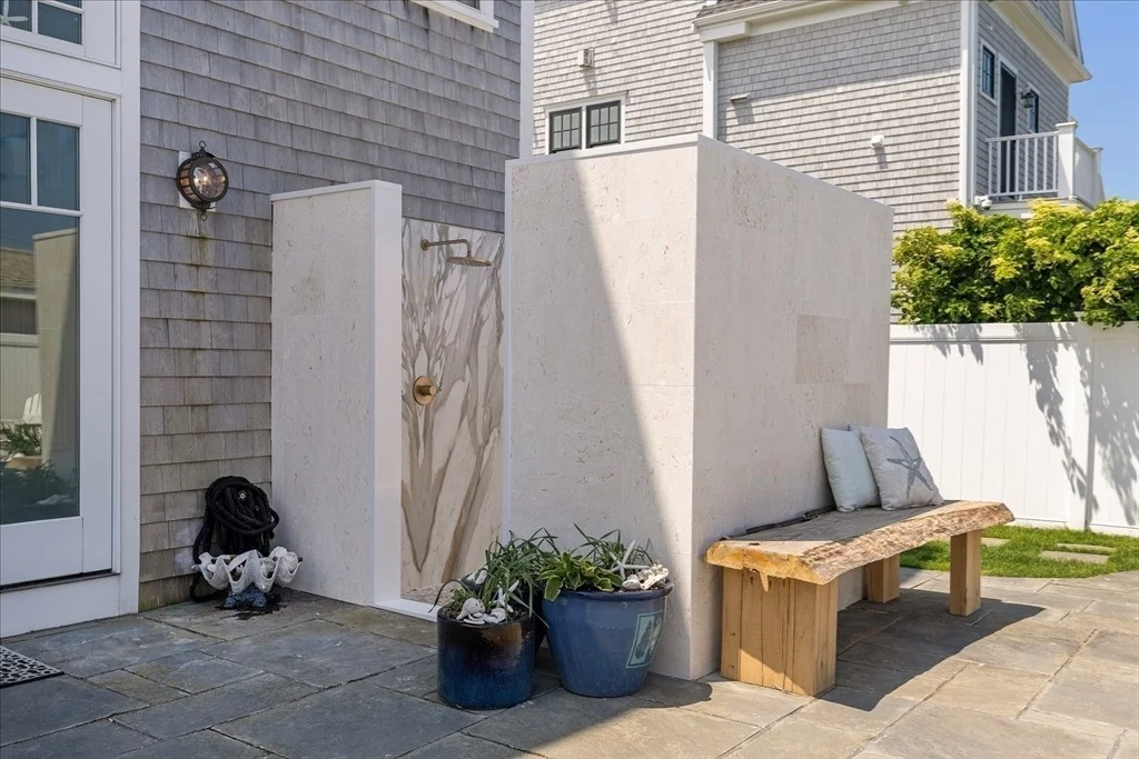 Photo of 16 Beach View Rd