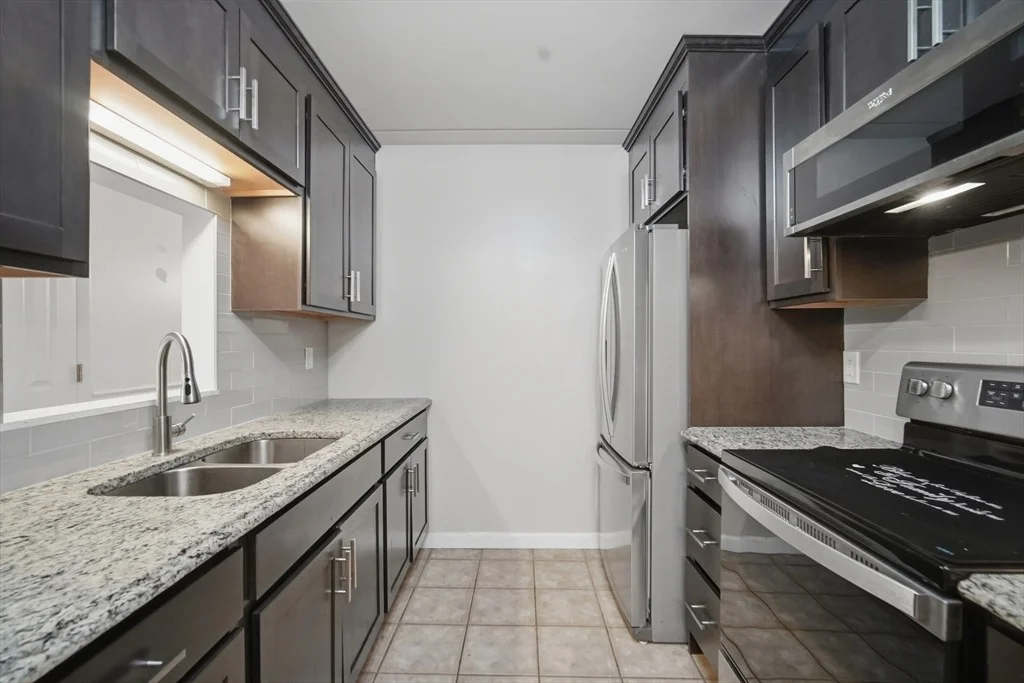 Photo of Unit F at 36 Maple Crest Cir