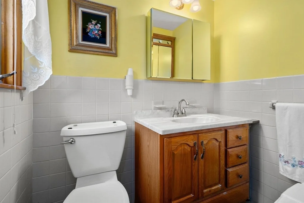 Photo of 15 Hobbs Brook Rd