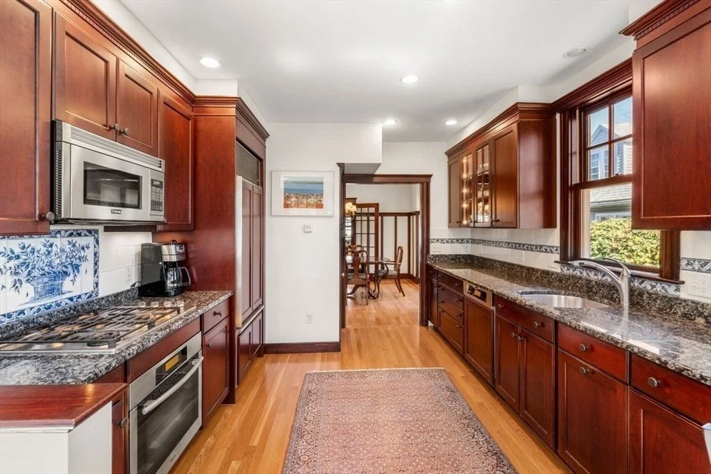 Photo of 18 Winthrop Ave