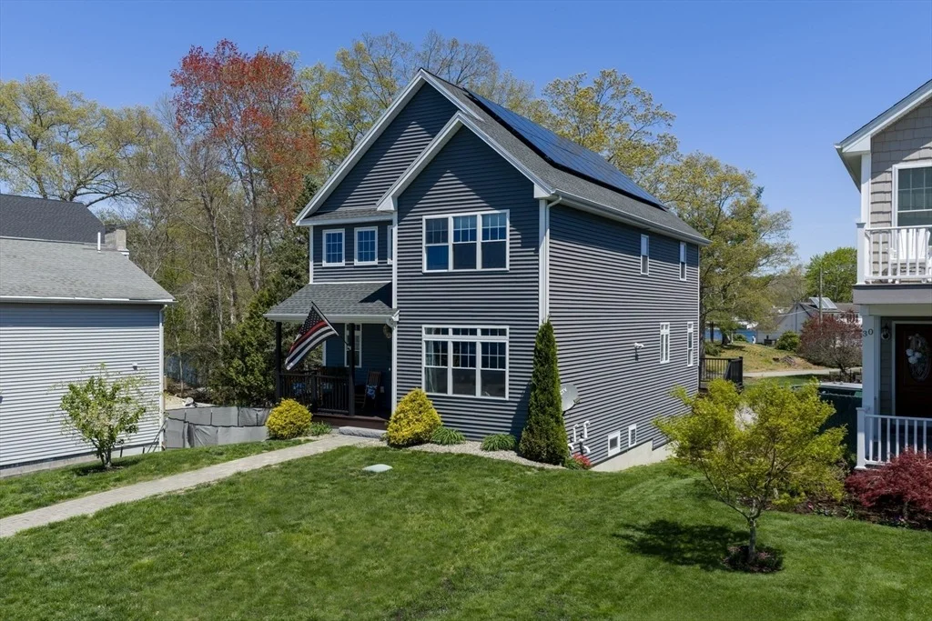 Photo of 32 Colonial Rd