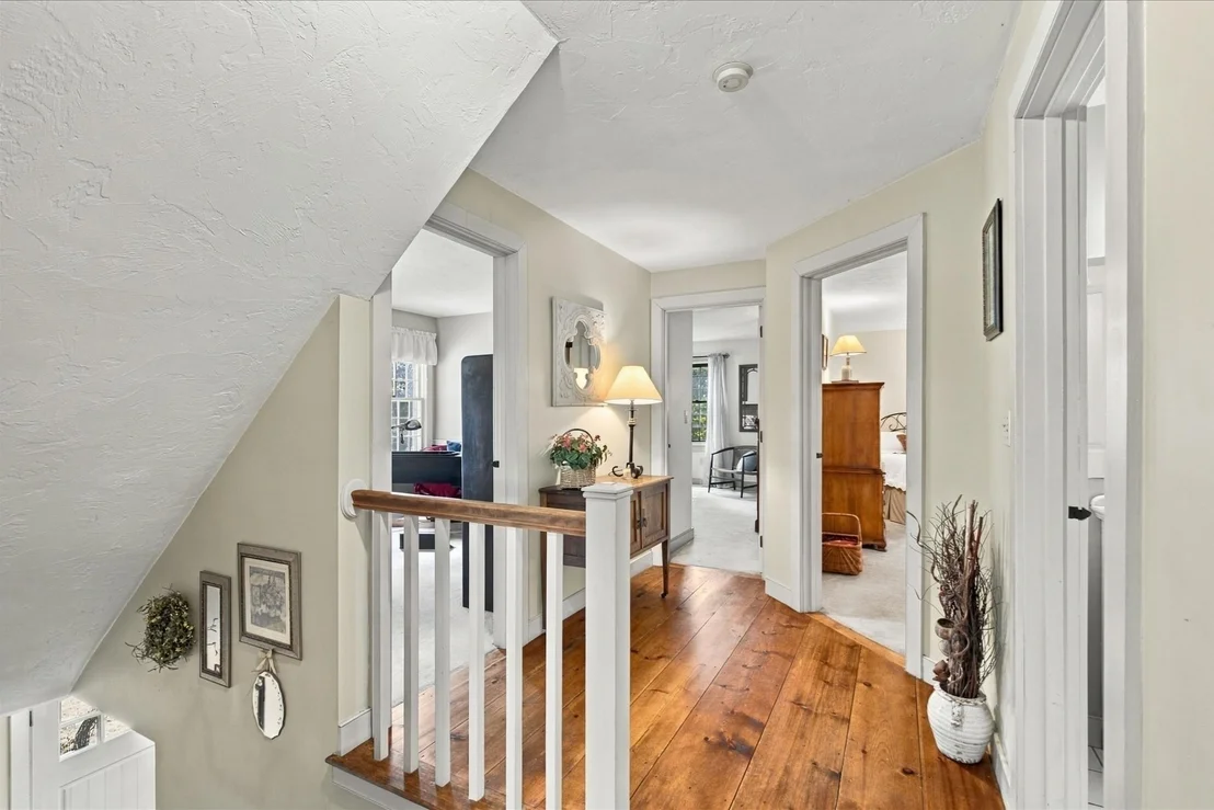 Photo of 7 Stony Brook Rd