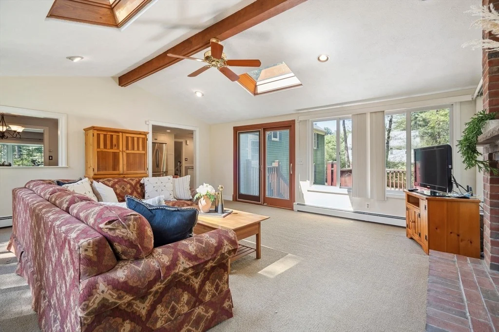 Photo of 6 Smith Farm Trl