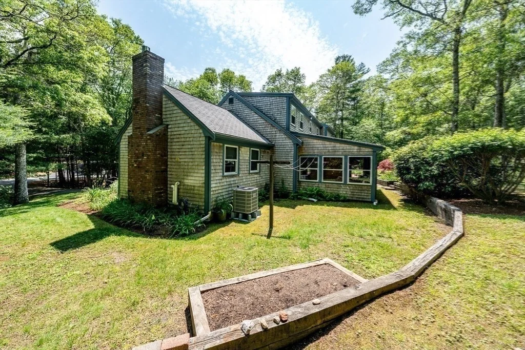 Photo of 239 Whistleberry Dr