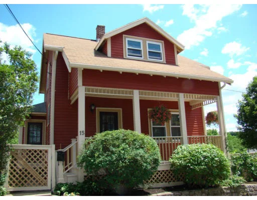Photo of 15 Cliffe Avenue