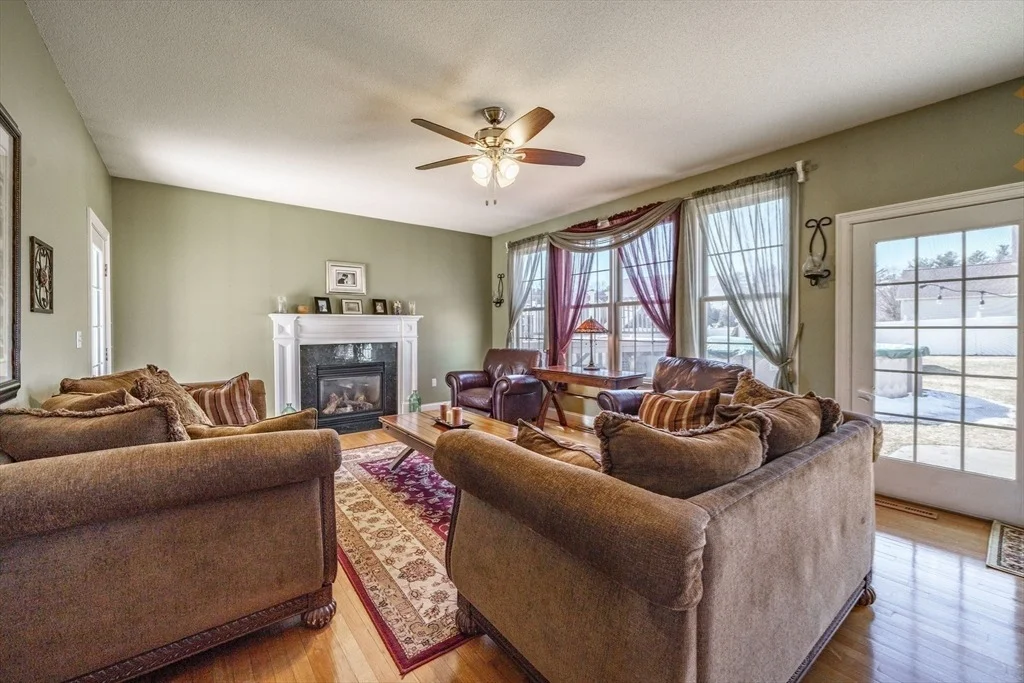 Photo of 303 Munger Hill Rd