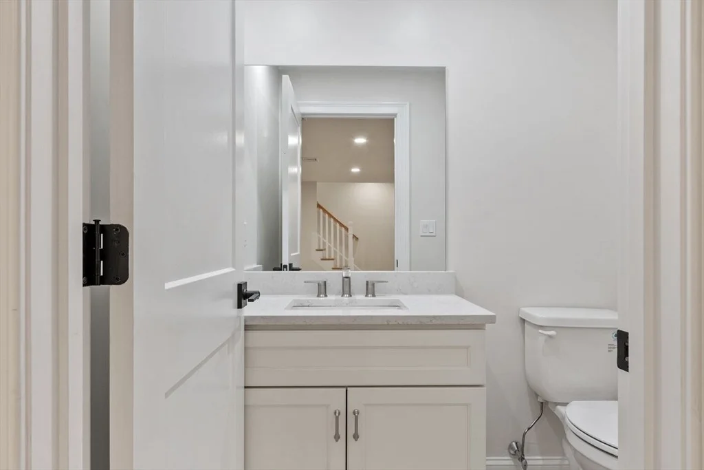 Photo of 96 Middlesex Ave